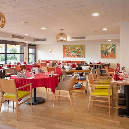 아파트호텔 Domitys Les Sources De Gascogne 4*